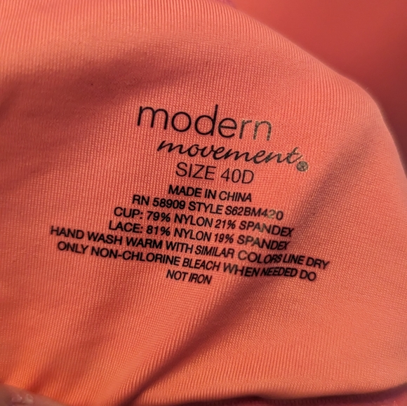 Modern Movements Peach and Lace underwire bra size 40D Beautiful Back Open front - Picture 4 of 4